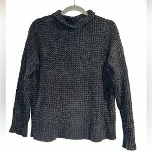 American eagle knit sweater, size small.